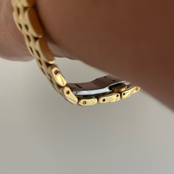 Gucci Watch 5400 L, 27mm, 18k Gold Plated Bezel, Black Dial, Swiss Made. Women’s - Picture 9 of 11